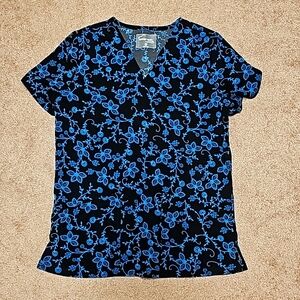 Uniform Advantage Buttersoft Stretch Floral Scrub Top